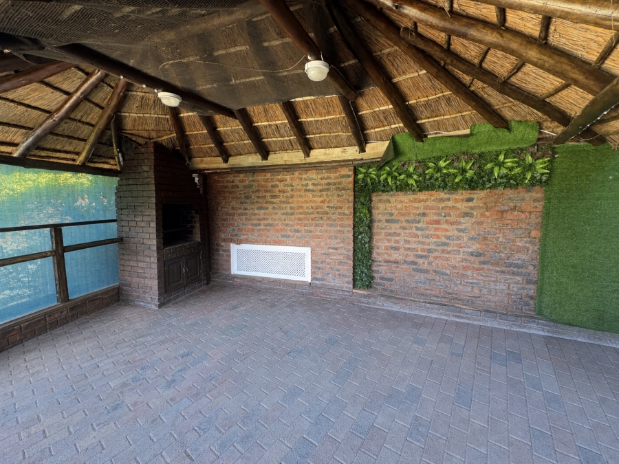 4 Bedroom Property for Sale in Nahoon Beach Eastern Cape